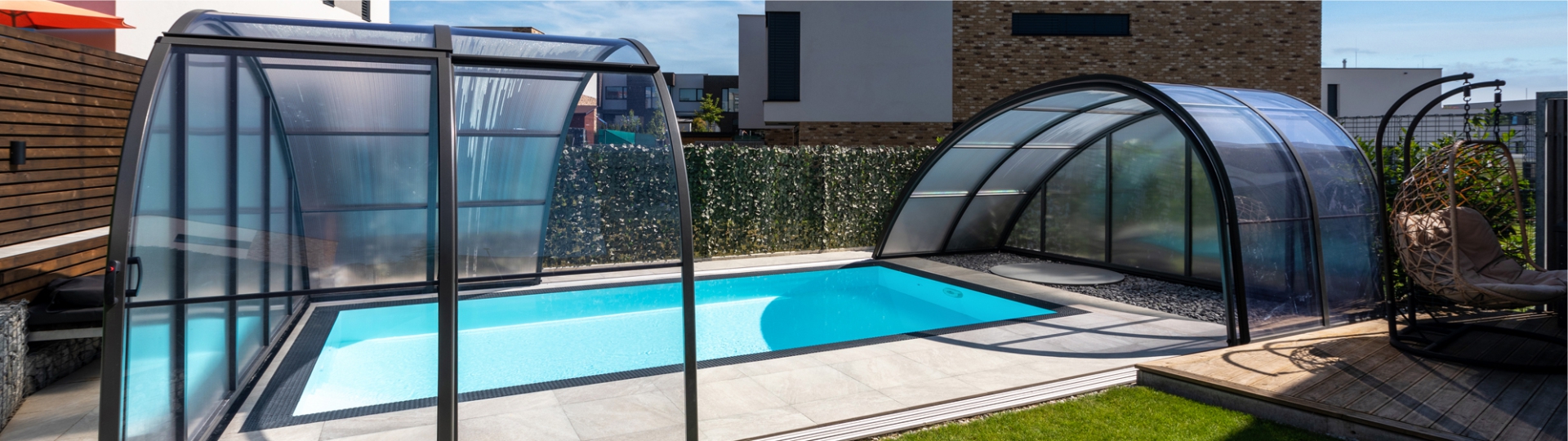 Retractable Pool Enclosures