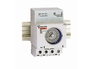 Tagessteueruhr mit Batteriebackup (3 Module)